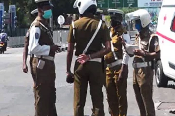 பயங்கர விபத்தில் சிக்கிய முச்சக்கரவண்டி... பரிதாபமாக உயிரிழந்த 3 வயது குழந்தை!