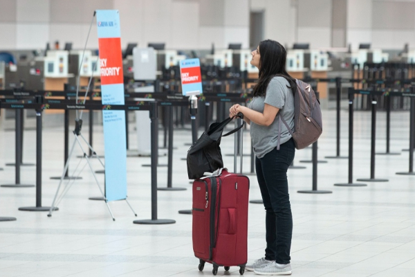கனேடிய சுற்றுலாப்பயணிகளுக்கு சில பயண ஆலோசனைகள்... | Canadians Should Know Holiday Season