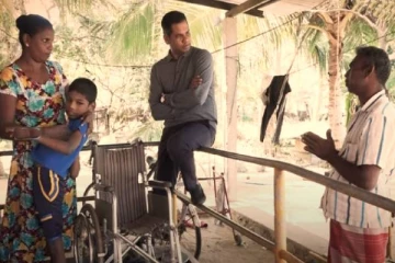 யுத்தத்தில் பாதிக்கப்பட்டு வாழ்வோடு போராடும் சிறுவனின் அவல நிலை! (Video)