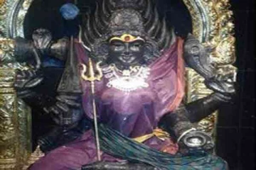 200 ஆண்டுகள் பழமை வாய்ந்த அம்மன் சிலை திருட்டு