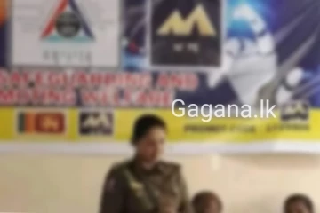 මේ දින වල ජනප්‍රිය පිරමීඩ ගණුදෙනුවක් ප්‍රවර්ධනය කරන රාජ්‍ය නිලධාරීන්.(PHOTO)