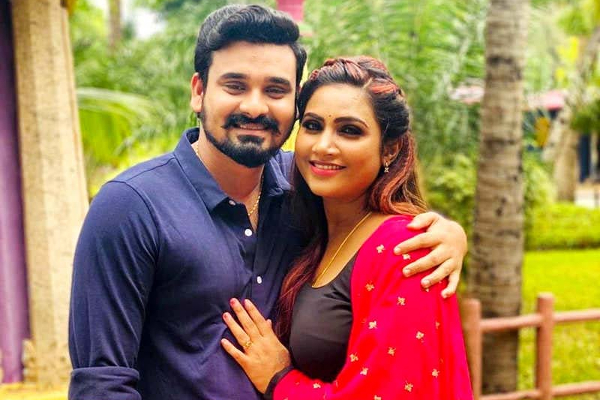 காசுக்காக என்ன வேண்டுமானாலும் செய்வீர்களா? மைனா கணவரை வெளுத்து வாங்கும் நெட்டிசன்கள் | Netizens Slammed Yogesh Advertisement Video