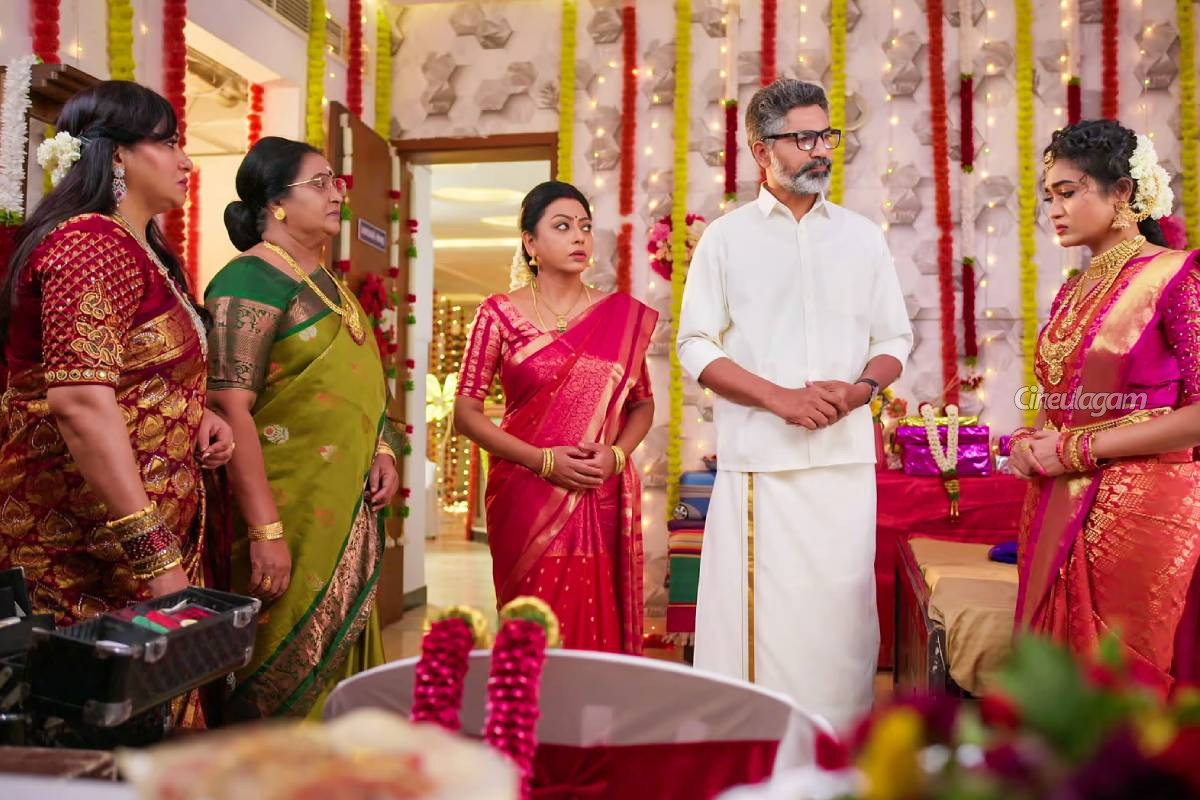 புதியதாக துவங்கப்பட்ட காதல் காதல் காதல் சீரியலின் நேரம் மாற்றம்... | Time Change Alert For Kadhal Kadhal Kadhal Serial