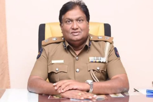 பொய்யான முறைப்பாடு ; பிரதிப் பொலிஸ்மா அதிபருக்கு பிணை | False Complaint Priyantha Jayakody Granted Bail