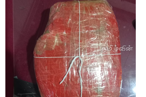 யாழில் கஞ்சா பொதி மீட்பு:பொலிஸார் தீவிர விசாரணை | Cannabis Have Been Recovered Jaffna