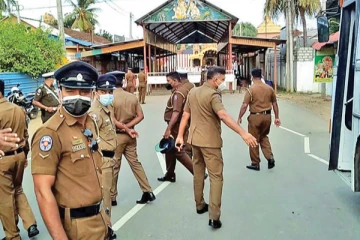 யாழில் இடம்பெற்ற வாள்வெட்டு சம்பவம் தொடர்பில் 5 பேர் அதிரடி கைது! தொடரும் பொலிசாரின் தீவிர வேட்டை!
