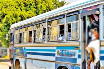 ඉන්ධන මිලත් එකක්ම බස් ගාස්තුත් අඩු වෙයි? - මෙන්න අද ලැබුණු තීරණය.