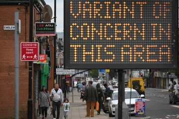 பிரித்தானியாவில் 22 வயதுக்கு உட்பட்டவர்களில் அதிகரித்த பாதிப்பு: ஊரடங்கிற்கு அஞ்சும் மக்கள்