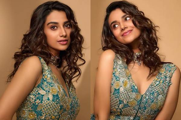 நடிகை மீனாட்சி சவுத்ரியின் ரீசெண்ட் புகைப்படங்கள் இதோ.. | Goat Movie Actress Meenaakshi Chaudhary Photos நடிகை மீனாட்சி சவுத்ரியின் ரீசெண்ட் புகைப்படங்கள் இதோ.. | Goat Movie Actress Meenaakshi Chaudhary Photos