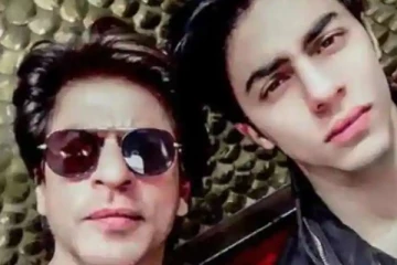 ஆர்யன்கானுடன் எடுத்த செல்பி; சிக்கலில் மாட்டிய முக்கிய நபர்!