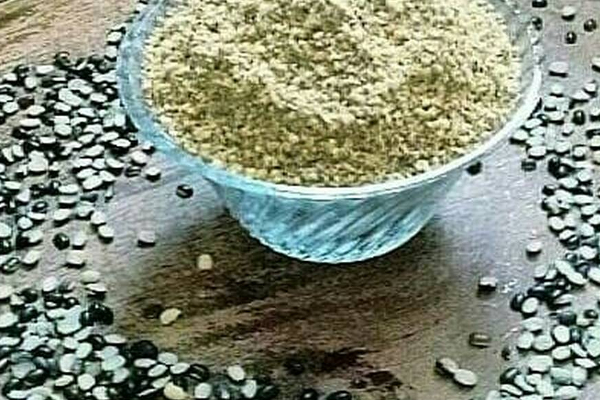 கருப்பு உளுந்தில் இட்லி பொடி செய்வது எப்படி தெரியுமா? | Black Urad Dal Idli Podi