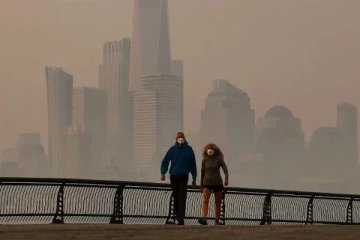 கனடா காட்டுத்தீயால் 8 கோடி அமெரிக்கர்கள் எதிர்நோக்கியுள்ள அபாயம்!