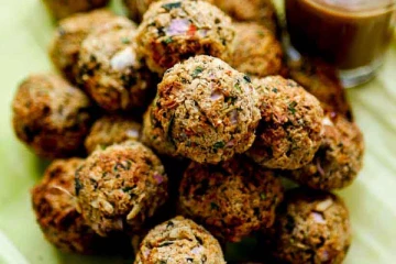 மொறுமொறு கோலா உருண்டை பத்தே நிமிடத்தில் செய்யலாம்...!