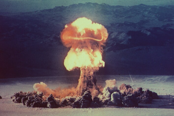 அணு ஆயுத சோதனை நடத்தியுள்ள 8 நாடுகள் - எத்தனை முறை நடைபெற்றுள்ளது? | Which Countries Conduts Nuclear Test How Many Time அணு ஆயுத சோதனை நடத்தியுள்ள 8 நாடுகள் - எத்தனை முறை நடைபெற்றுள்ளது? | Which Countries Conduts Nuclear Test How Many Time