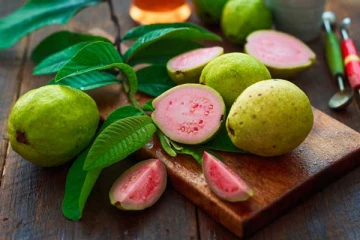ஆப்பிளுக்கு நிகராக கொய்யாப்பழமா?