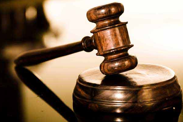 யாழில் திருட்டில் ஈடுபட்ட சந்தேகநபர் உட்பட மூவர் கைது | Three People Involved In Theft Arrested In Jaffna யாழில் திருட்டில் ஈடுபட்ட சந்தேகநபர் உட்பட மூவர் கைது | Three People Involved In Theft Arrested In Jaffna