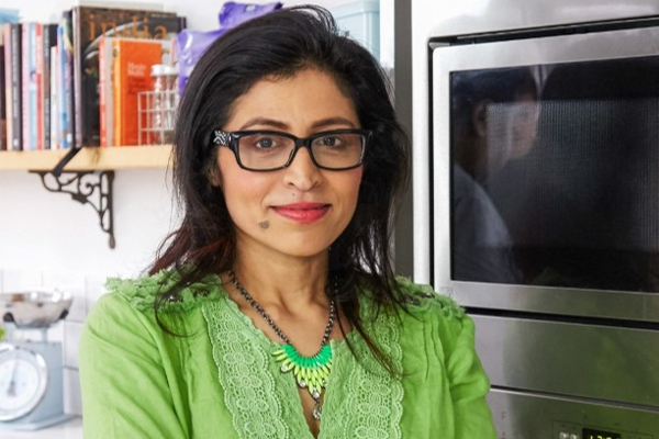 மன்னர் சார்லஸ் முடிசூட்டு விழா; இந்திய பெண் சமையல் கலைஞருக்கு அழைப்பு - என்ன காரணம்? | Indian Origin Chef Attend Uk King Charles Ceremony மன்னர் சார்லஸ் முடிசூட்டு விழா; இந்திய பெண் சமையல் கலைஞருக்கு அழைப்பு - என்ன காரணம்? | Indian Origin Chef Attend Uk King Charles Ceremony