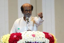 ரஜினியின் அதிரடி முடிவுக்கு காரணம் இது தானாம்! மனதை மாற்றியது இவர்களே! முக்கிய சந்திப்பு! வெளியானது பின்னணி உண்மை!