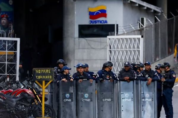 அரசியல் கைதிகளாகக் கருதப்படும் கைதிகளை விடுவிக்கும் வெனிசுலா | Venezuelan Gov Releases Political Prisoners