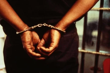 தொடர் திருட்டுக்களில் ஈடுபட்டு வந்த நபர் மானிப்பாயில் சிக்கினார்