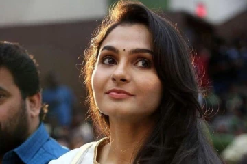 உடல் அளவில் அந்த நபரால் காயமடைந்தேன்..! முக்கிய பிரபலம் மீது நடிகை ஆண்ட்ரியா குற்றச்சாட்டு