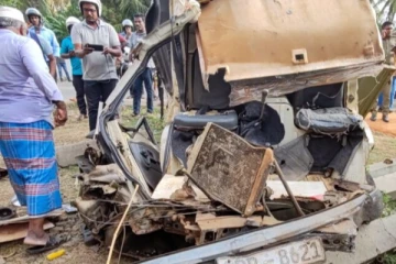 வவுனியாவில் கோர விபத்து; நான்கு வயது குழந்தை உட்பட மூவர் மருத்துவமனையில்