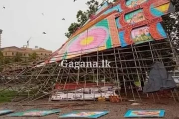 තොරණක් කඩා වැටී මරදගහමුල දෙදෙනෙක් රෝහලේ...