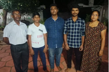 வவுனியாவில் கணிதப்பிரிவில் முதலிடத்தினை பெற்ற மாணவன் அசோக்குமார் அபிதன்