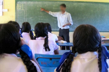 பாடசாலை விளையாட்டு பயிற்றுவிப்பாளரால் ஆறு சிறுமிகளுக்கு நேர்ந்த விபரீதம் (Video)