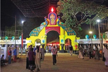 ருஹுனு மகா கதிர்காம தேவாலயத்திற்குள்ளும் நுழைந்தது  கொரோனா!