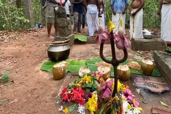 குருந்தூர் மலை விவகாரம் தொடர்பில் பௌத்த பிக்குவுக்கு எதிராக நடவடிக்கையெடுக்குமாறு பொலிஸில் முறைப்பாடு | Complaint To Police Buddhist Kurundur Hill Issue