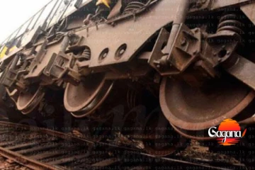 දුම්රියෙන් ගමන් යන අයට විශේෂ නිවේදනයක් - දුම්රියක් පීලි පැනීමෙන් දුම්රිය ධාවනයට බාධා