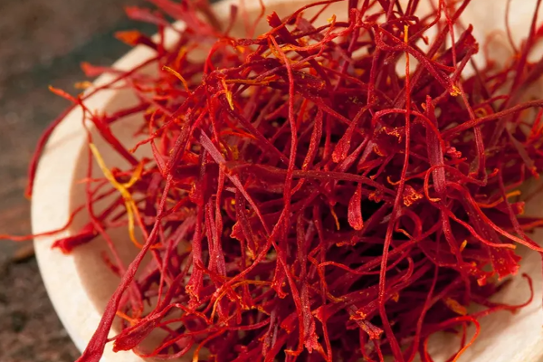 குங்கும பூ பரிகாரம் ; ஜோதிடம் கூறும் ரகசியம்! | Saffron Flower Remedy The Secret Of Astrology