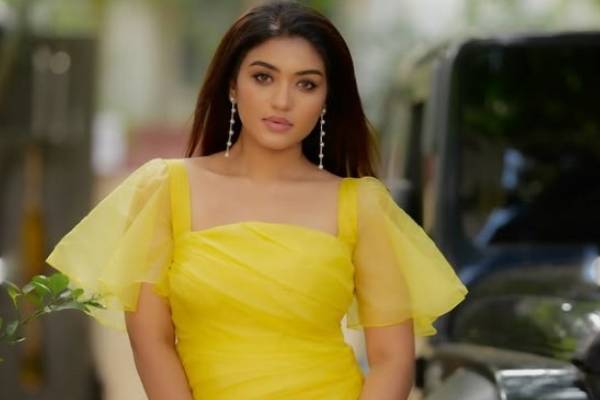 கொஞ்சம் கஷ்டத்துடன் புதிய விஷயத்தை செய்துகொண்ட சீரியல் நடிகை ஷபானா... வைரலாகும் வீடியோ | Serial Actress Shabana New Video Viral