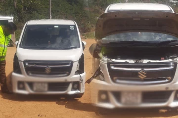 நுவரெலியாவில் சொகுசுக் கார் ஒன்றின் மின்குமிழ்கள் திருட்டு