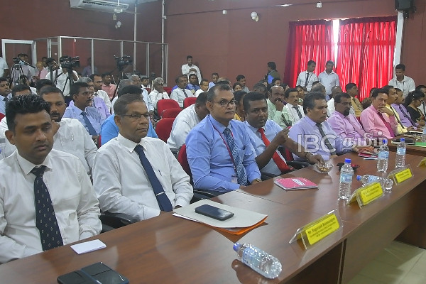 பிரதமரின் திருகோணமலை விஜயம் - கலந்துரையாடப்பட்ட முக்கிய விடயங்கள் | Progress Review Discussion Sl Pm In Trincomalee