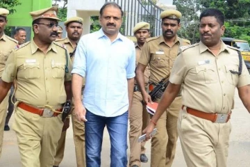 பேரறிவாளனுக்கு மீண்டும் ஒரு மாதம் பரோல்! 150 நாள் பரோல் இன்றுடன் நிறைவடைந்த நிலையில் தமிழக அரசு உத்தரவு