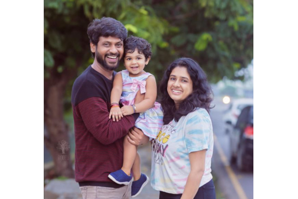 சூப்பராக நடந்த நடிகர் ரியோ ராஜின் மகள் பிறந்தநாள் கொண்டாட்டம்- கலக்கல் புகைப்படங்கள் | Rio Raj Daughter Birthday Celebration