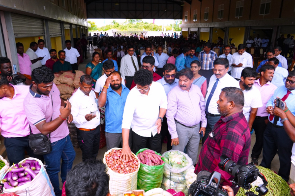 யாழில் மீள திறக்கப்பட்ட மட்டுவில் பொருளாதார மத்திய நிலையம் | Economic Center Reopens In Jaffna
