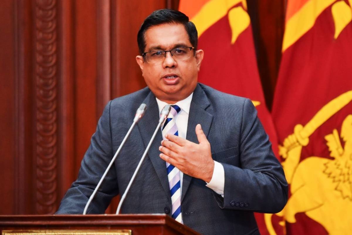 ஜனாதிபதியின் செயலாளருக்கு எதிராக சிஐடியில் மேற்கொள்ளப்படவுள்ள முறைப்பாடு! | Mp Alleges President Secretary In Customs Coverup