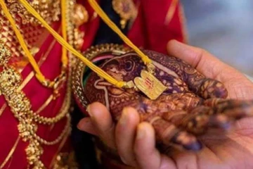 தாலி கயிற்றை எந்த கிழமையில் மாற்ற வேண்டும்? இந்த நேரம் மாற்றினால் சிறப்பாம்