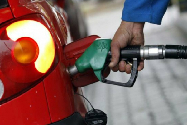 எரிபொருள் நிரப்பு நிலையங்களுக்கு விநியோகம் இல்லை! - ஐபிசி தமிழ்