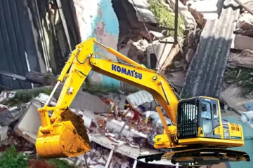 பாணந்துறையில் ஒரே நேரத்தில் இடிந்து விழுந்த 5 மாடிக்கட்டிடங்கள்