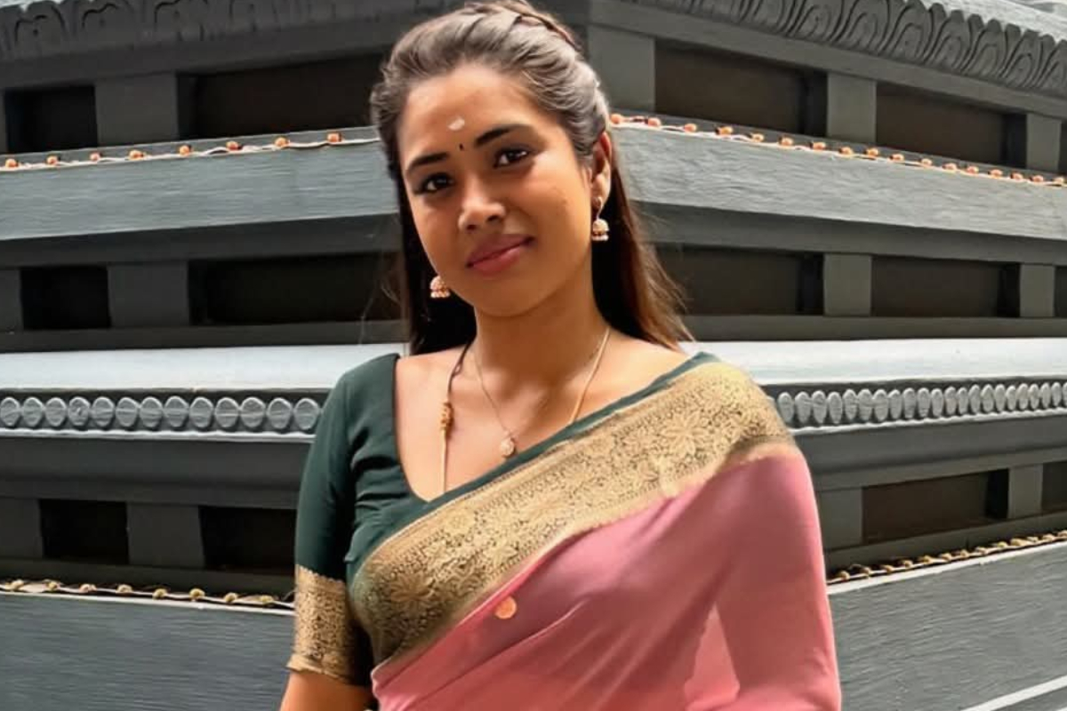 விஜய் டிவி சீரியல் நடிகை ஆர்த்தி சுபாஷுக்கு நிச்சயதார்த்தம் முடிந்தது.. மாப்பிள்ளை பிரபல நடிகரா.. இதோ பாருங்க | Serial Actress Aarthi Subash Engaged With Pavan