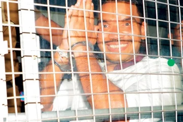 නාමල් රාජපක්ෂ කොටුව අධිකරණයට රැගෙන එයි