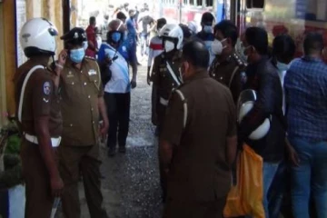 ரயில் நிலையத்தில் அமர்ந்திருந்த பயணி பரிதாபமாக உயிரிழப்பு! இலங்கையில் சம்பவம்