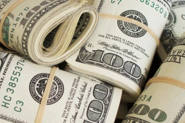 டொலரின் விலை 330 ரூபாயாக அதிகரிப்பு !