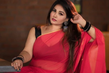 சீரியல் நடிகையிடம் அத்து மீறிய முன்னணி இயக்குனர்.. ஆடிஷனில் ஆடையை இப்படி செய்ய சொன்னாரா?