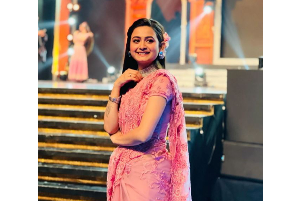 சீரியல் நடிகை திடீரென தூக்கிட்டு தற்கொலை- ரசிகர்கள் ஷாக் | Serial Actress Pallavi Dey Suicide Attempt