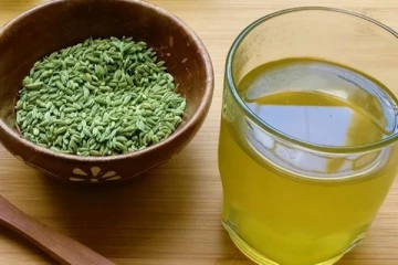 ஒரே வாரத்தில் உடல் எடையை குறைக்க இந்த நீரை குடிக்கலாமா? அவசியம் தெரிந்து கொள்ளுங்கள்